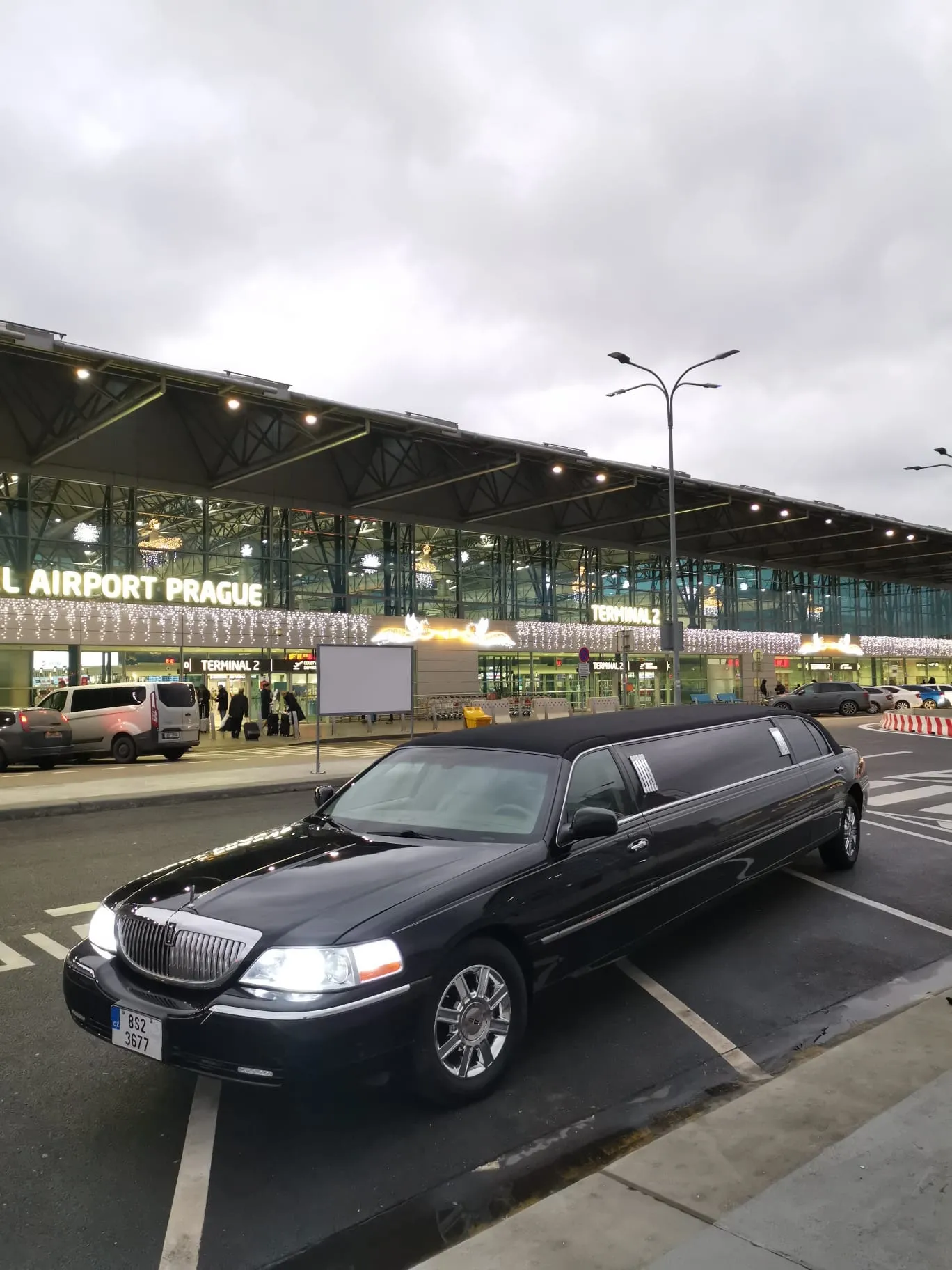 Airport Pick up with Strip by Limousine